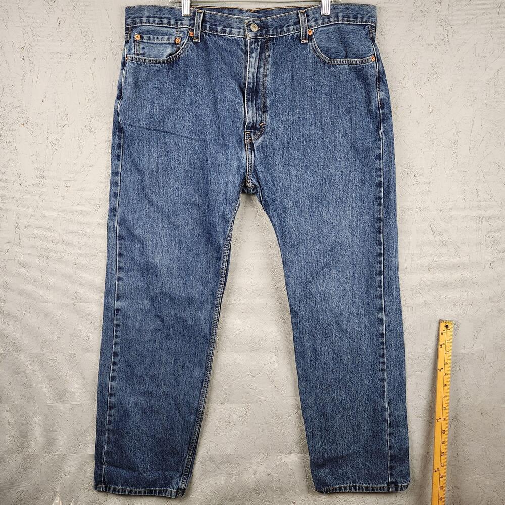 Levis 505 Jeans Mens 42x32 Blue Medium Wash Straight Leg Classic Fit Western